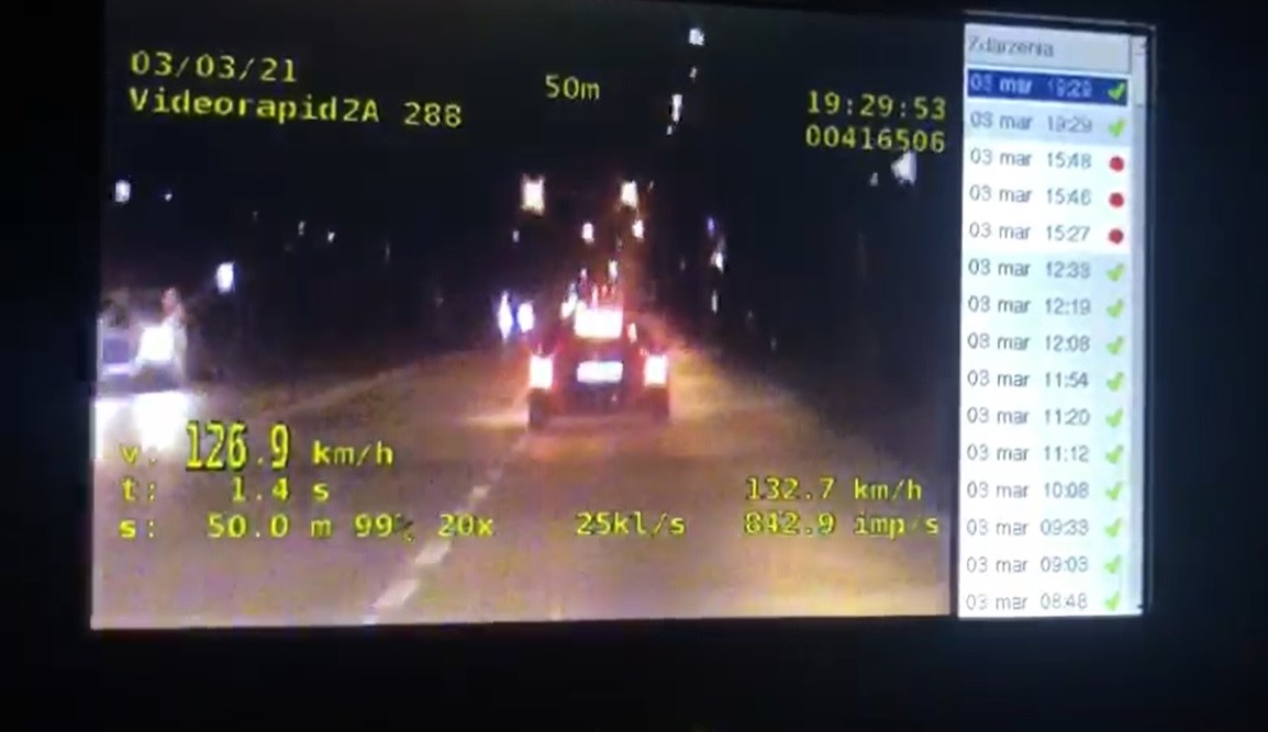 Stracił prawo jazdy bo jechał 126 km h w terenie zabudowanym VIDEO