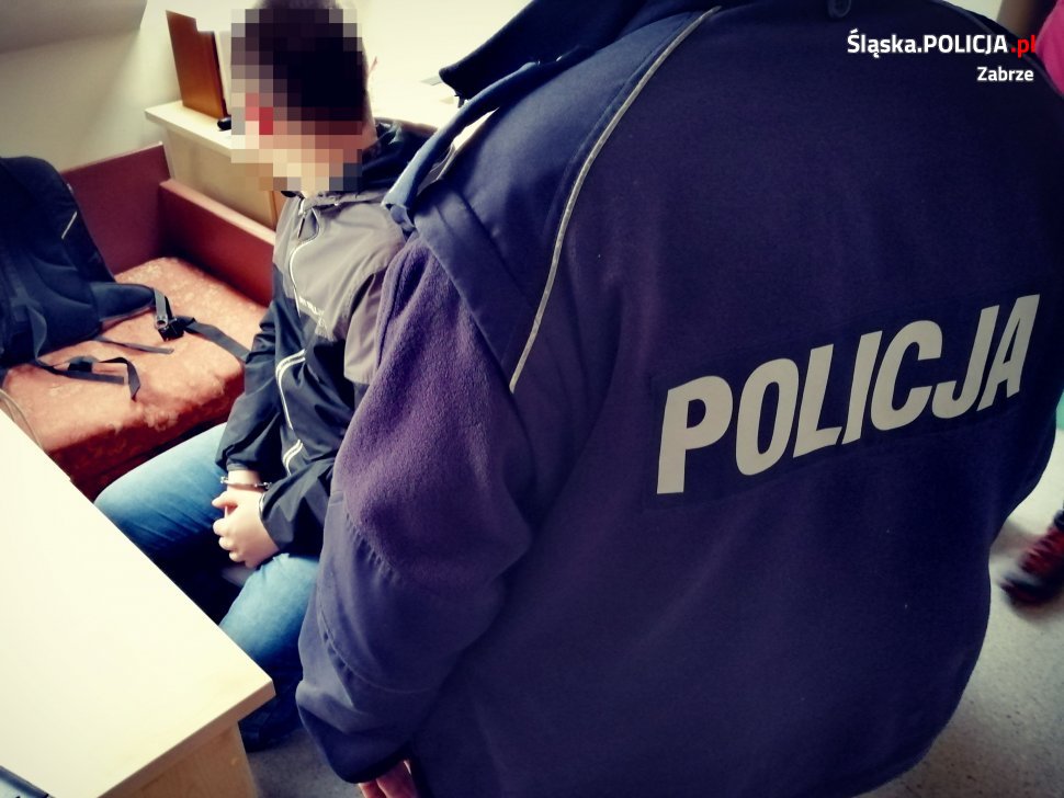 W minioną środę policjanci z Zabrza zatrzymali 21 latka, który włamał się do salonu sukien ślubnych w centrum miasta. Dotrzeć do złodzieja udało się dzięki zapisowi z monitoringu. W mieszkaniu zatrzymanego znaleziono wszystkie skradzione suknie.