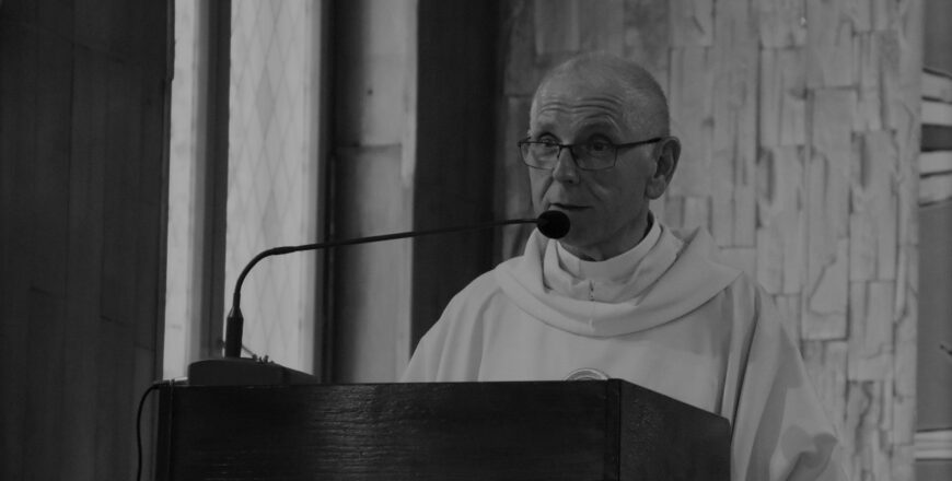 Dzisiaj nad ranem zmarł ksiądz Marian Krojenka, proboszcz parafii pw. Matki Bożej Różańcowej w Zabrzu-Grzybowicach.