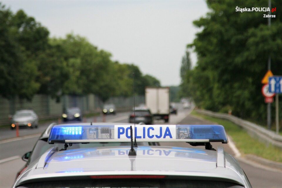 Próbowali go zatrzymać w Gliwicach policjanci drogówki. Kierowca jednak zaczął uciekać w kierunku Zabrza. Tu też miał miejsce brawurowy pościg za kierującym fordem, który jak się później okazało był pijany.