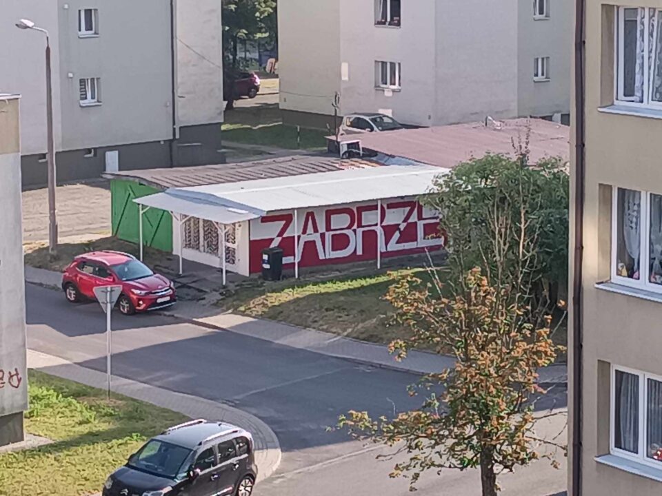 W 80. rocznicę wybuchu Powstania Warszawskiego, o godz. 17.00, również w Zabrzu, a dokładnie w dzielnicy Zaborze Północ, podobnie jak w wielu miejscach Polski zawyły syreny alarmowe, aby oddać hołd i uczcić pamięć poległych.