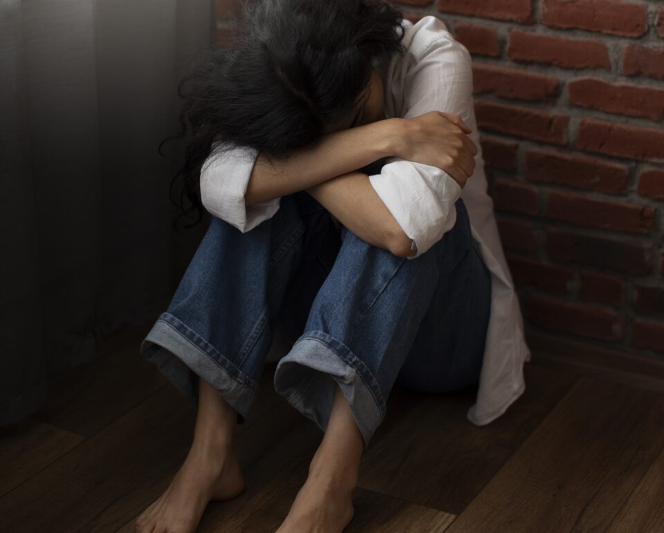 Groźby karalne i obijanie się do drzwi mieszkania, nie zważając na interweniujących policjantów. Tak zawzięty był 29 letni zabrzanin, który nie chciał dać spokoju swojej byłej partnerce. Oprawca został zatrzymany w miniony czwartek (1 maja) przy ul. Tarnopolskiej w Zabrzu.