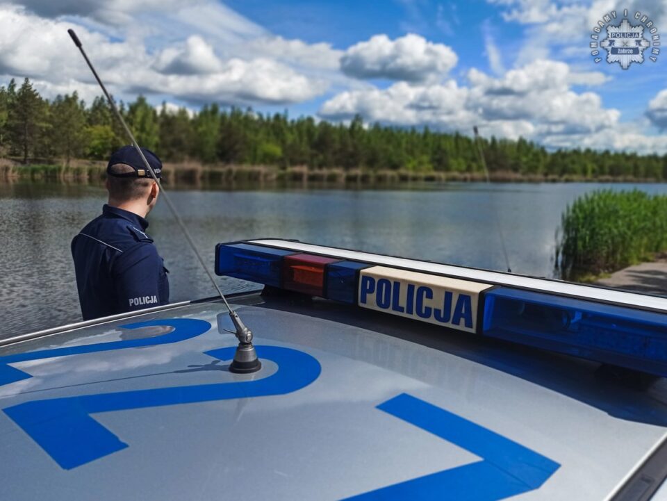 Nie wiele brakowało, żeby w minioną, upalną niedzielę doszło do tragedii. W jednym ze stawów przy ul. Tarnopolskiej w Mikulczycach topił się 38 letni mieszkaniec naszego miasta. Konieczna była reanimacja.