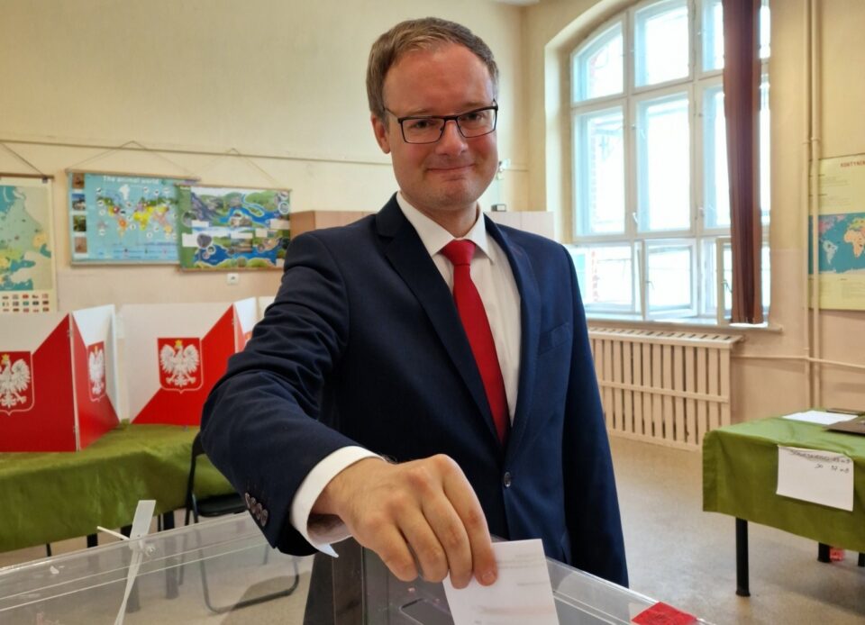 Późnym popołudniem kandydat na prezydenta Zabrza pochwalił się na swoim oficjalnym profilu facebook'owym, że oddał głos w wyborach.