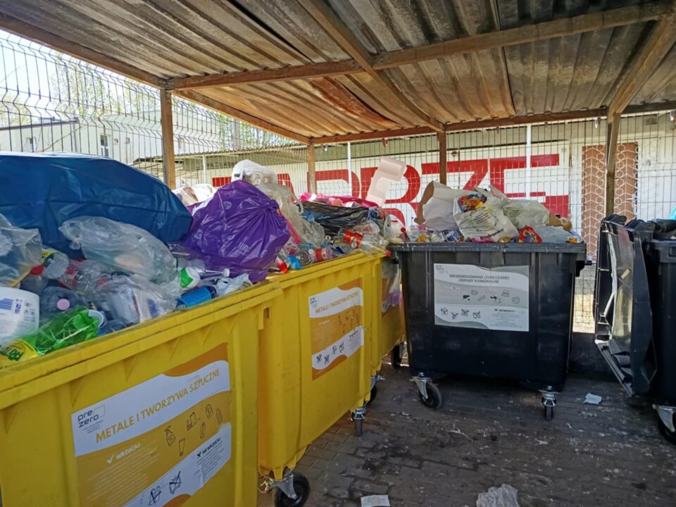 Wojewódzki Sąd Administracyjny po raz kolejny przyznał rację spółce WPO ALBA S.A., stwierdzając bezprawne działania Urzędu Miejskiego w Zabrzu za rządów Agnieszki Rupniewskiej, w związku z przetargiem na odbiór i zagospodarowanie odpadów komunalnych. To już trzeci przypadek, gdy sąd uznał zasadność skarg złożonych przez przedsiębiorstwo wobec miejskiego urzędu.