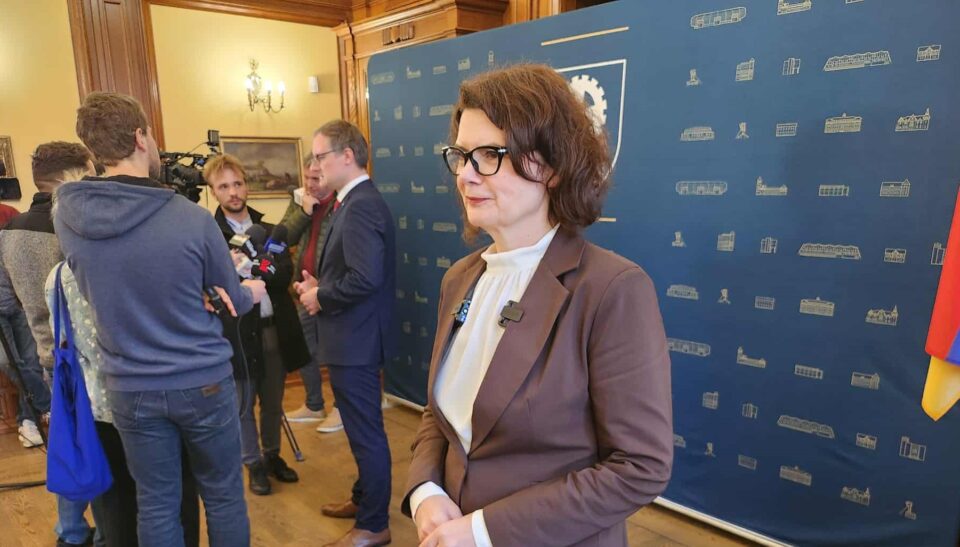 Ewa Weber została pierwszym wiceprezydentem Zabrza. Ogłosił to podczas czwartkowej konferencji prasowej w Ratuszu prezydent miasta Kamil Żbikowski. Zaznaczył też, że nie jest żadna formalna koalicja.