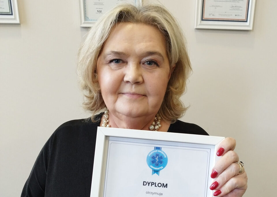 To kolejna zmiana kadrowa za rządów nowego prezydenta miasta Kamila Żbikowskiego. Stanowisko prezesa Szpitala Miejskiego w Zabrzu objęła Małgorzata Smoleń-Kołodziejczyk, była prezes Piekarskiego Centrum Medycznego. Zmiana ta budzi zainteresowanie i kontrowersje, ponieważ nowa szefowa zabrzańskiej placówki nie dość, że jest spoza naszego miasta, to jeszcze niespełna dwa miesiące temu – pod koniec sierpnia – zrezygnowała z funkcji prezesa Piekarskiego Centrum Medycznego, tłumacząc decyzję względami osobistymi.