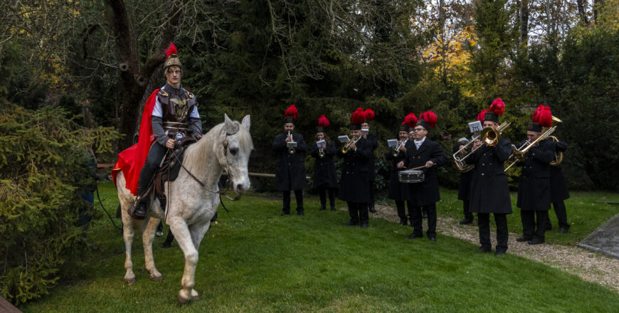 Już po raz szesnasty mieszkańcy Zabrza i Rokitnicy wezmą udział w tradycyjnych obchodach Dnia Świętego Marcina. To wyjątkowe wydarzenie odbędzie się 11 listopada i, jak co roku, połączy elementy religijne, historyczne i rodzinne w jednej, barwnej uroczystości.