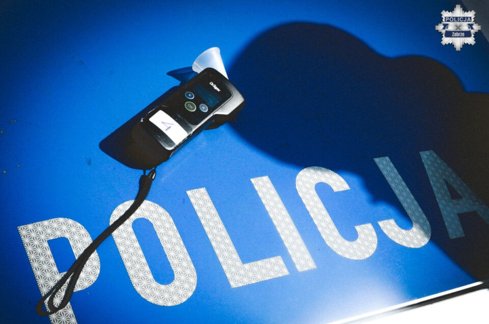 Zabrzańscy policjanci ponownie apelują o rozwagę na drogach. W miniony weekend patrol drogówki zatrzymał na ul. Reymonta 61 letniego mieszkańca Zabrza, który poruszał się rowerem pod wpływem alkoholu.