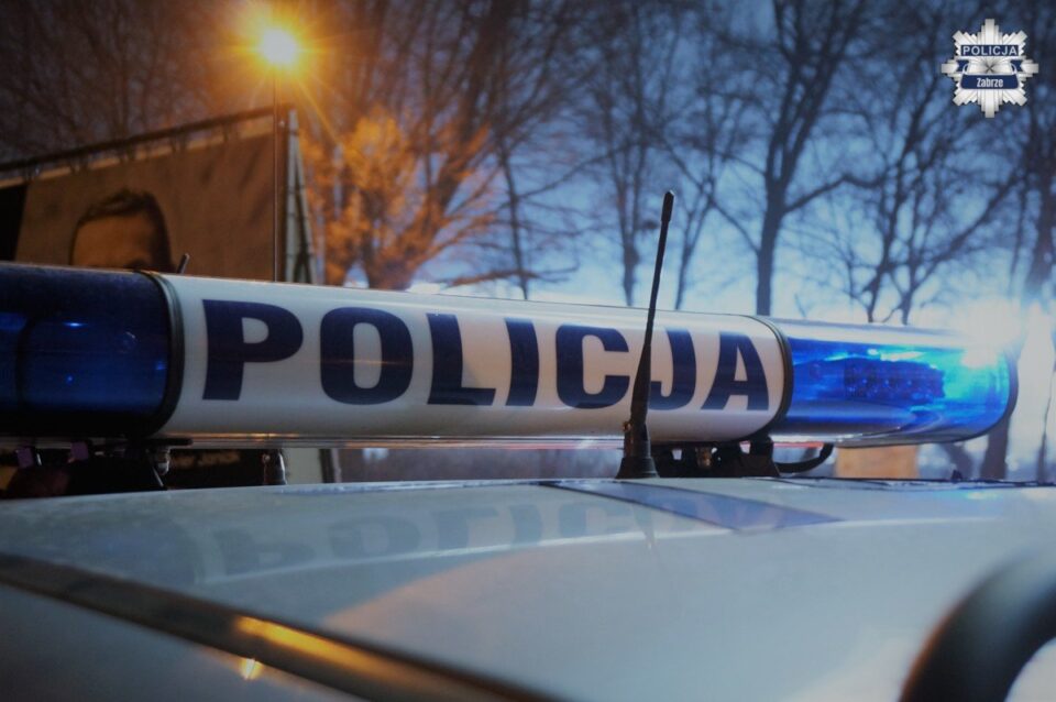 Kolejna interwencja zabrzańskich policjantów drogówki zakończyła się poważnymi konsekwencjami dla kierowcy. Podczas wieczornej kontroli, w poniedziałek (22 grudnia), na ulicy Bytomskiej w Zabrzu zatrzymali 35-letniego mężczyznę, który – jak się szybko okazało – nie powinien w ogóle siadać za kierownicą.