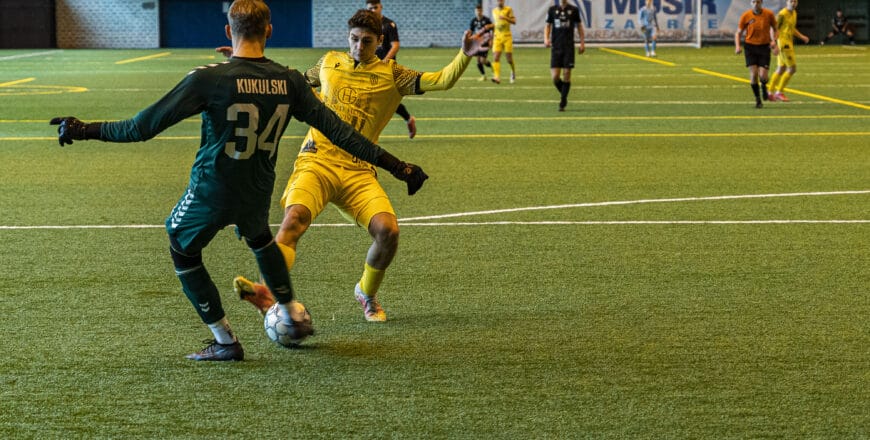 W zabrzańskiej Hali MOSiR przy ul. Matejki 6 zapanuje prawdziwa świąteczna atmosfera sportu i dobrej zabawy. W dniach 13–15 grudnia odbędzie się XVI Turniej Mikołajkowy Stali Zabrze – jedno z największych i najbardziej wyczekiwanych wydarzeń młodzieżowej piłki nożnej w regionie.