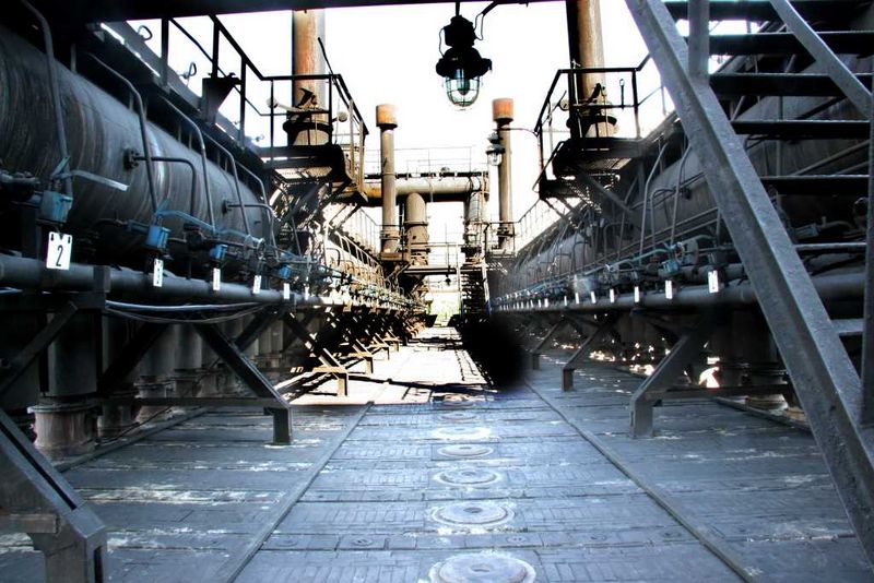 Podczas grudniowej sesji Rady Miasta Zabrze temat kondycji finansowej Jastrzębskiej Spółki Węglowej oraz jej spółek zależnych wywołał gorącą dyskusję. Radny nie krył obaw o przyszłość zabrzańskiego zakładu – Koksownię Jadwiga – który od lat stanowi jeden z filarów lokalnej gospodarki.