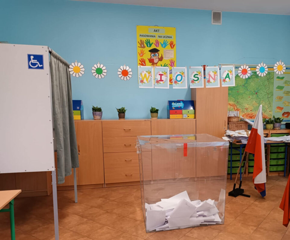 Mieszkańcy Zabrza już wkrótce pójdą do urn, aby wybrać swoich reprezentantów w Radach Dzielnic. Decyzją Rady Miasta wybory odbędą się 22 marca tego roku. To kluczowy moment dla każdego, kto chce mieć realny wpływ na to, jak zmienia się jego najbliższa okolica, na co idą lokalne fundusze i jakie inwestycje są priorytetem.