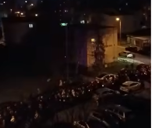 Mieszkańcy Zabrza-Zaborza licznie wzięli udział w nabożeństwie Drogi Krzyżowej, która w piątkowy wieczór (27 marca) przeszła ulicami dzielnicy. Procesja połączyła dwie lokalne wspólnoty parafialne, tworząc wyjątkową atmosferę modlitwy i integracji. Zapraszamy do obejrzenia naszej relacji wideo z tego wydarzenia.