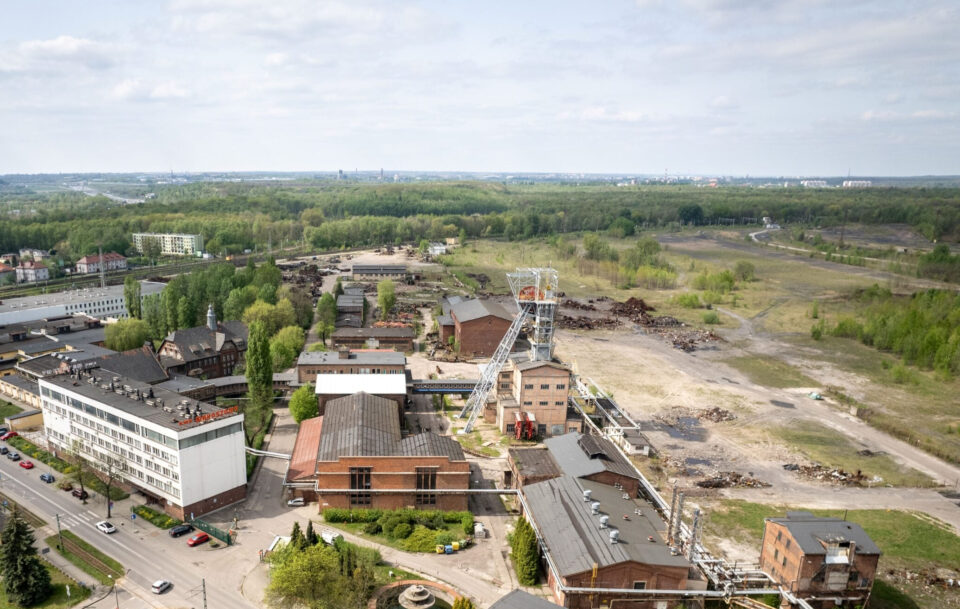 Tajemniczy megaterminal na Makoszowach. Inwestor milczy, a mieszkańcy boją się paraliżu i zalewu tirów