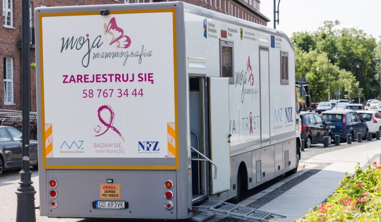 Profilaktyka nowotworowa potrafi uratować życie, a szybka diagnoza to klucz do całkowitego wyleczenia. Już od jutra Zabrzanki będą mogły skorzystać z bezpłatnych i niewymagających skierowania badań mammograficznych w ramach programu Narodowego Funduszu Zdrowia. W dniach 3–5 sierpnia do naszego miasta przyjedzie specjalistyczny mammobus. Sprawdź, kto może wziąć udział w badaniu i jak złożyć rezerwację!